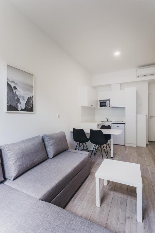 Mika Apartment And Studios Zagabria Esterno foto