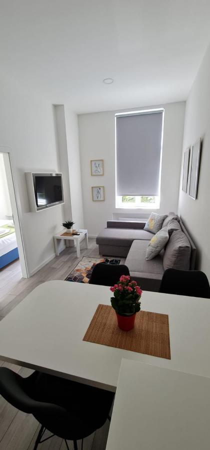 Mika Apartment And Studios Zagabria Esterno foto