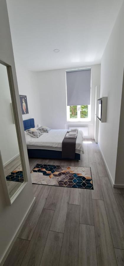 Mika Apartment And Studios Zagabria Esterno foto